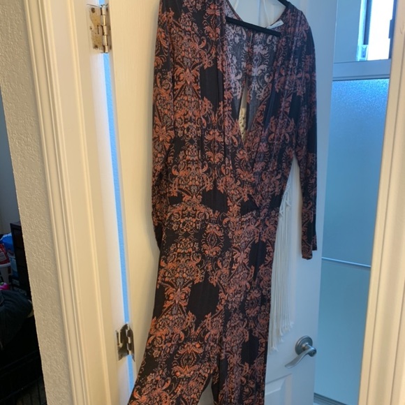 Wide Leg Jumpsuit - Picture 2 of 5